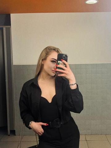 Ольга Нежная Брюнетка Строитель