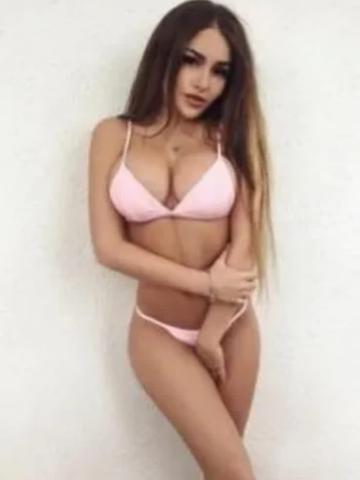 Зара Топ Спортивная Строитель